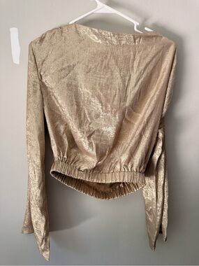 Metallic Champagne Women's Long-Sleeve Crop Top & Pant Set